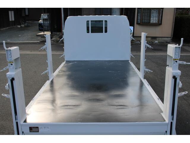 いすゞエルフ平ボディ小型（2t・3t）[写真12]