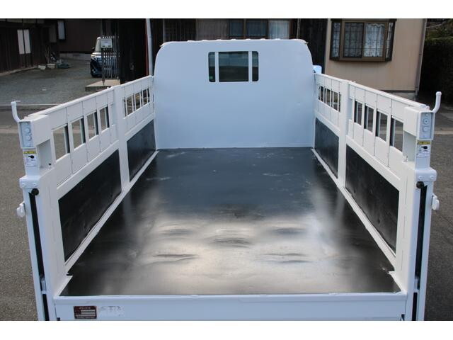 いすゞエルフ平ボディ小型（2t・3t）[写真13]