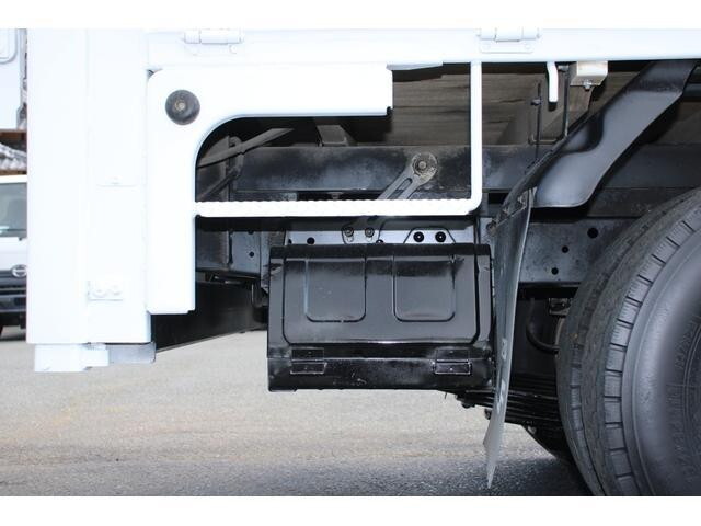 いすゞエルフ平ボディ小型（2t・3t）[写真22]