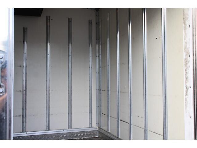 日野デュトロ冷凍車（冷蔵車）小型（2t・3t）[写真15]