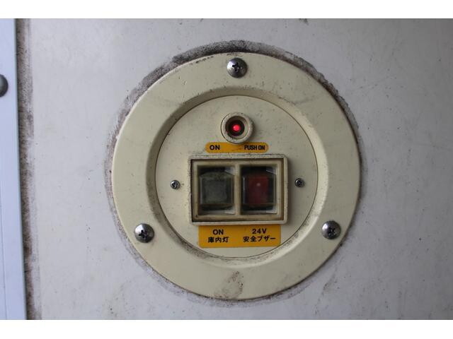 日野デュトロ冷凍車（冷蔵車）小型（2t・3t）[写真19]