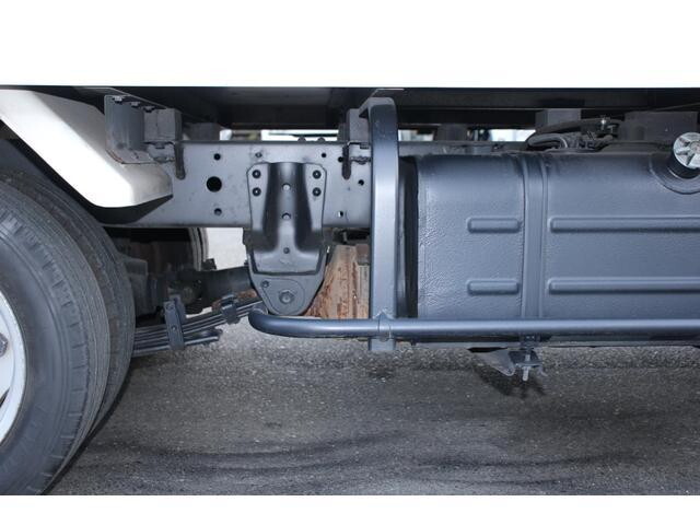 日野デュトロ冷凍車（冷蔵車）小型（2t・3t）[写真25]