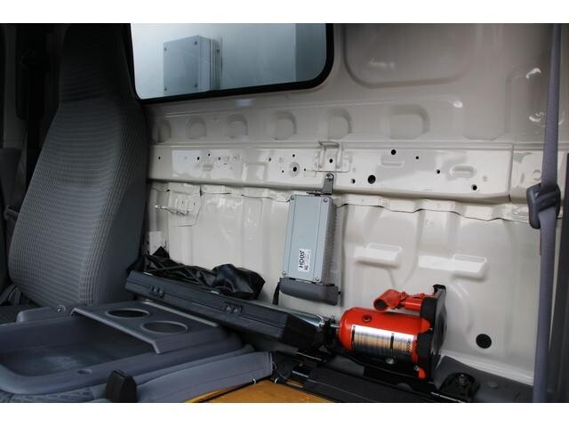 日野デュトロ冷凍車（冷蔵車）小型（2t・3t）[写真36]