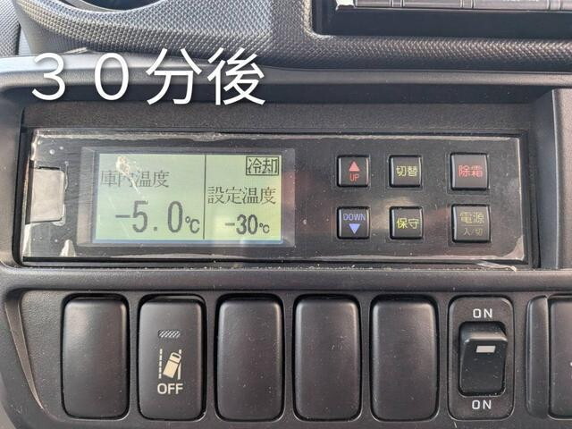 日野デュトロ冷凍車（冷蔵車）小型（2t・3t）[写真38]