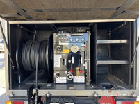 いすゞエルフ高圧洗浄車小型（2t・3t）[写真13]