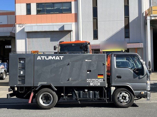 いすゞエルフ高圧洗浄車小型（2t・3t）[写真06]