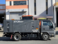 いすゞエルフ高圧洗浄車小型（2t・3t）[写真07]