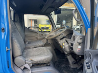 日野デュトロバキュームカー小型（2t・3t）[写真10]