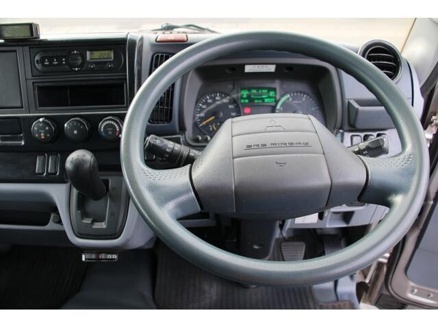 三菱ふそうキャンターダブルキャブ（Wキャブ）小型（2t・3t）[写真23]