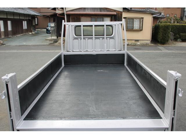 三菱ふそうキャンターダブルキャブ（Wキャブ）小型（2t・3t）[写真09]