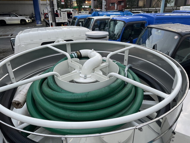 日野デュトロバキュームカー小型（2t・3t）[写真13]