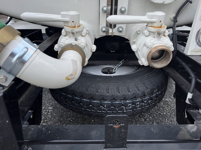 日野デュトロバキュームカー小型（2t・3t）[写真08]