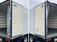 いすゞエルフ冷凍車（冷蔵車）小型（2t・3t）[写真12]