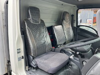 いすゞエルフ冷凍車（冷蔵車）小型（2t・3t）[写真31]