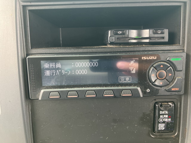 いすゞエルフ冷凍車（冷蔵車）小型（2t・3t）[写真36]