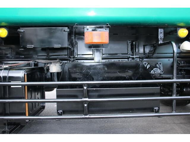 UDトラックスコンドルパッカー車（塵芥車）増トン（6t・8t）[写真21]