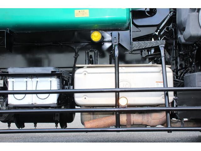 UDトラックスコンドルパッカー車（塵芥車）増トン（6t・8t）[写真28]