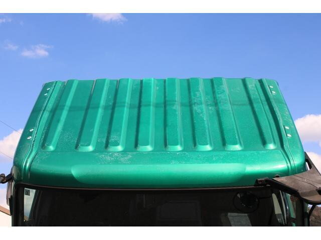 UDトラックスコンドルパッカー車（塵芥車）増トン（6t・8t）[写真07]