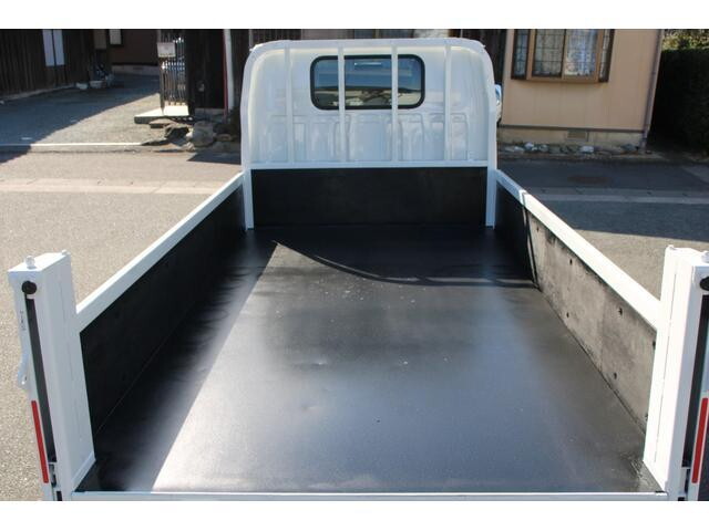マツダタイタン平ボディ小型（2t・3t）[写真13]