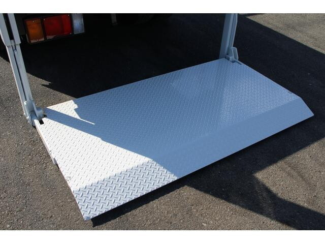 マツダタイタン平ボディ小型（2t・3t）[写真15]