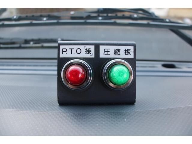 いすゞフォワードパッカー車（塵芥車）中型（4t）[写真31]