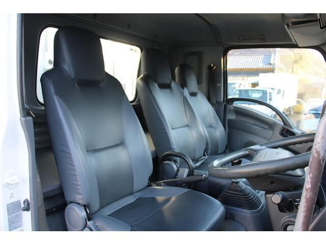 いすゞフォワードパッカー車（塵芥車）中型（4t）[写真40]