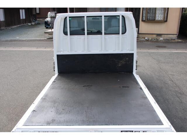 いすゞエルフダブルキャブ（Wキャブ）小型（2t・3t）[写真12]