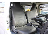 いすゞエルフダブルキャブ（Wキャブ）小型（2t・3t）[写真29]