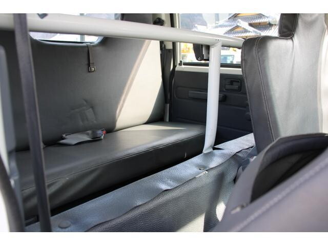 いすゞエルフダブルキャブ（Wキャブ）小型（2t・3t）[写真30]