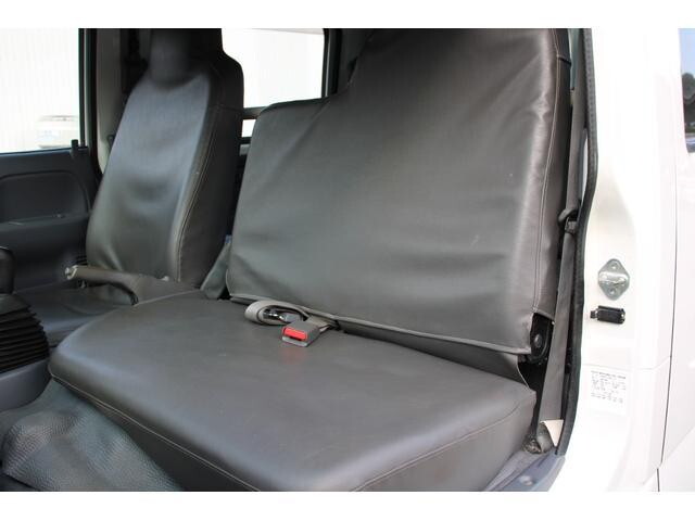 いすゞエルフダブルキャブ（Wキャブ）小型（2t・3t）[写真32]