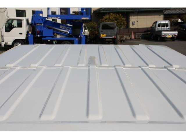 いすゞエルフダブルキャブ（Wキャブ）小型（2t・3t）[写真07]