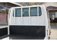 いすゞエルフダブルキャブ（Wキャブ）小型（2t・3t）[写真09]