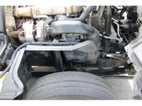 日野デュトロ平ボディ小型（2t・3t）[写真13]