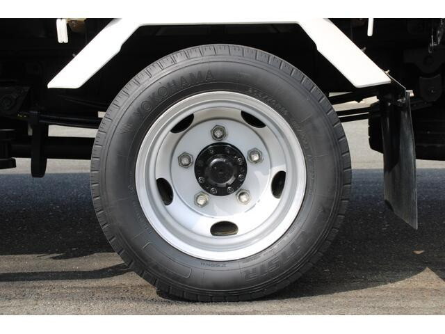 日野デュトロ平ボディ小型（2t・3t）[写真26]