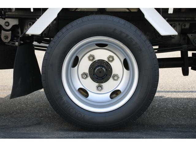 日野デュトロ平ボディ小型（2t・3t）[写真27]