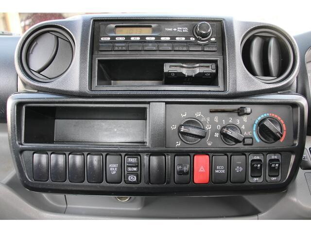 日野デュトロ平ボディ小型（2t・3t）[写真32]