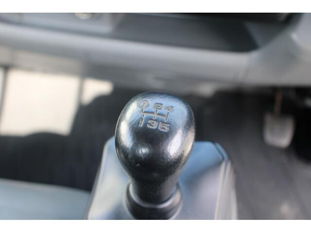 日野デュトロ平ボディ小型（2t・3t）[写真35]