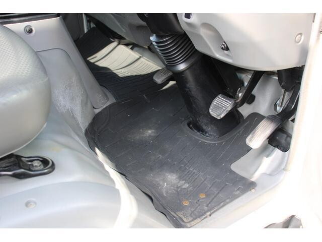 日野デュトロ平ボディ小型（2t・3t）[写真36]