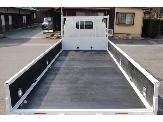 日野デュトロ平ボディ小型（2t・3t）[写真04]