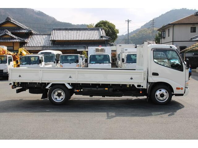 日野デュトロ平ボディ小型（2t・3t）[写真06]