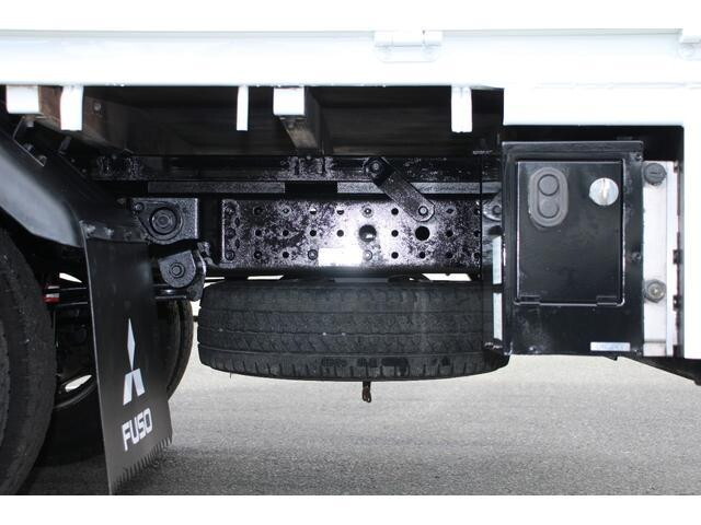 三菱ふそうキャンターダブルキャブ（Wキャブ）小型（2t・3t）[写真15]