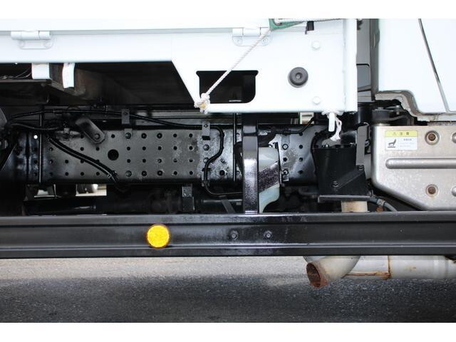 三菱ふそうキャンターダブルキャブ（Wキャブ）小型（2t・3t）[写真18]