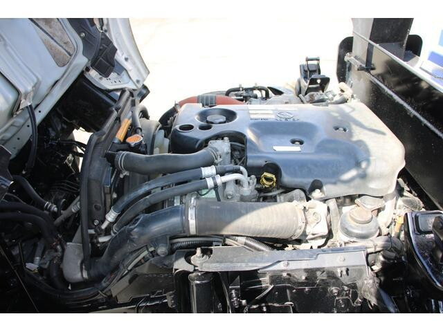 いすゞエルフ高所作業車小型（2t・3t）[写真11]