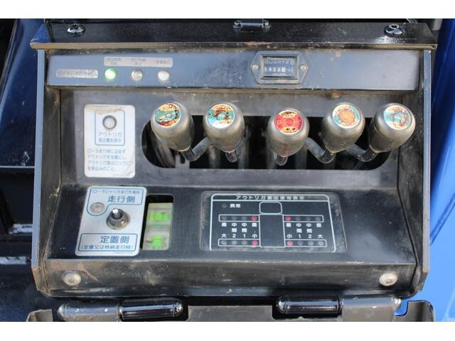 いすゞエルフ高所作業車小型（2t・3t）[写真15]