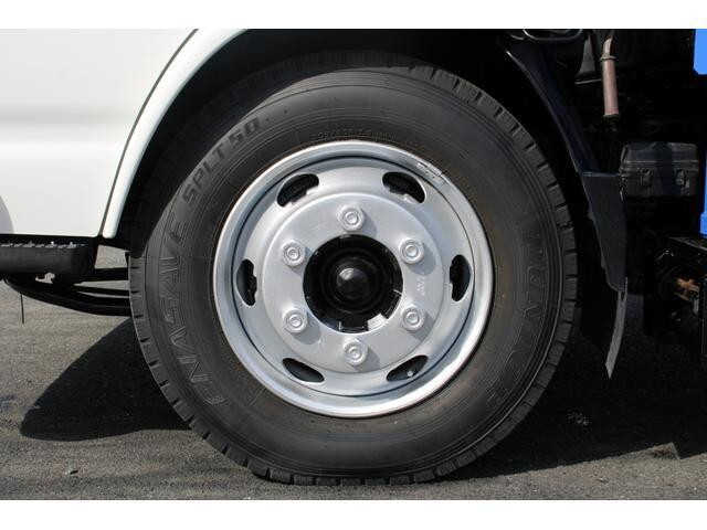 いすゞエルフ高所作業車小型（2t・3t）[写真28]