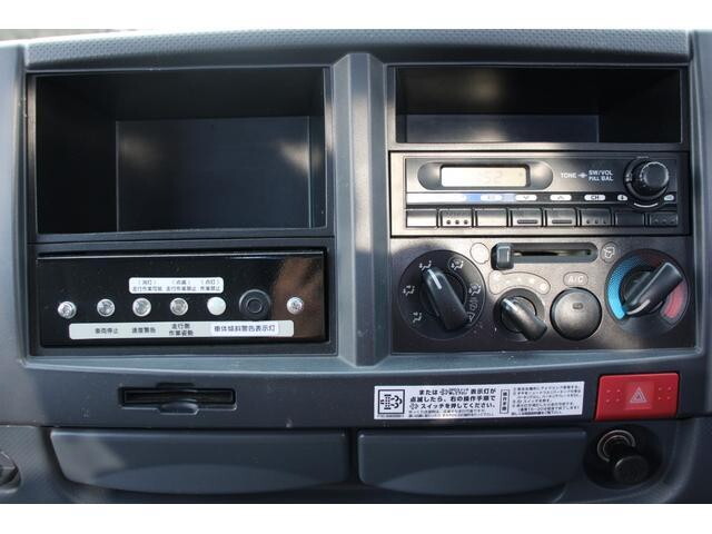 いすゞエルフ高所作業車小型（2t・3t）[写真33]