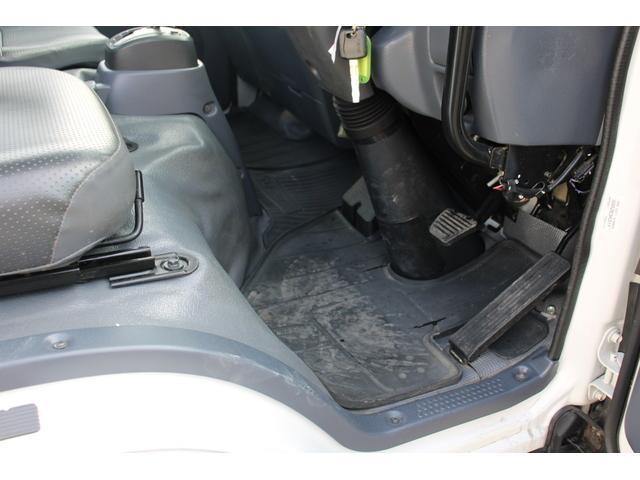 いすゞエルフ高所作業車小型（2t・3t）[写真36]