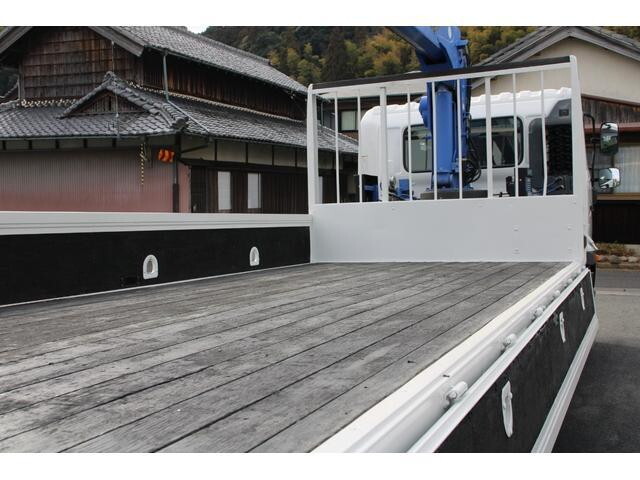 日野レンジャークレーン3段中型（4t）[写真12]