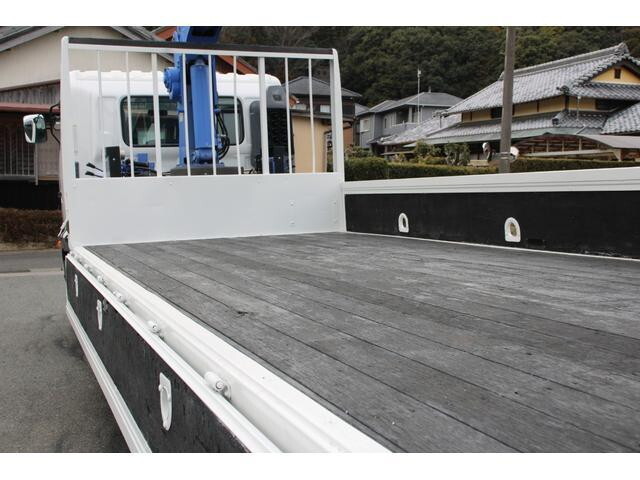 日野レンジャークレーン3段中型（4t）[写真13]