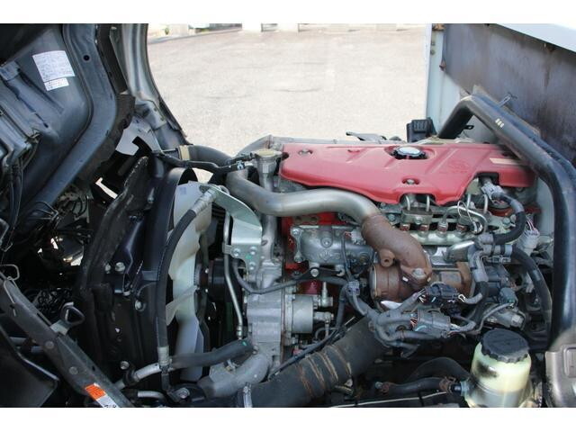 日野デュトロ平ボディ小型（2t・3t）[写真12]